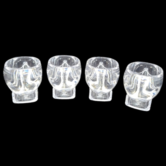 NEW 4"CRYSTAL HEAD" VODKA SKULL PLASTIC SHOT GLASSES - Picture 2 of 8